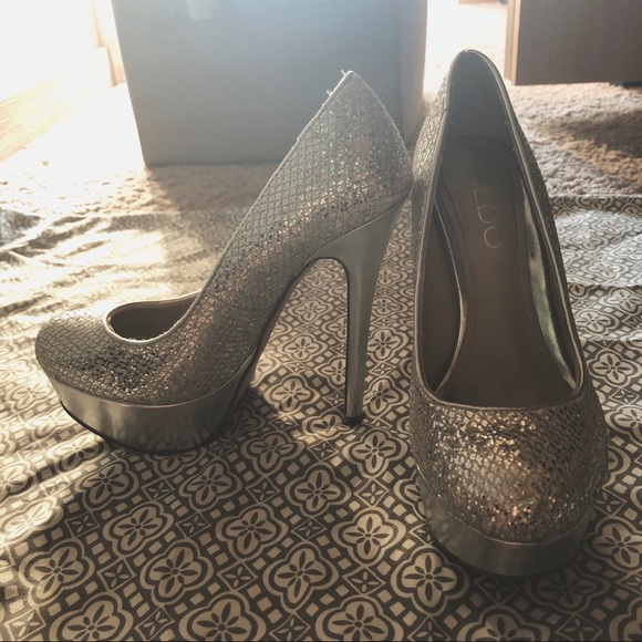 Formal Heels - Picture 2 of 3